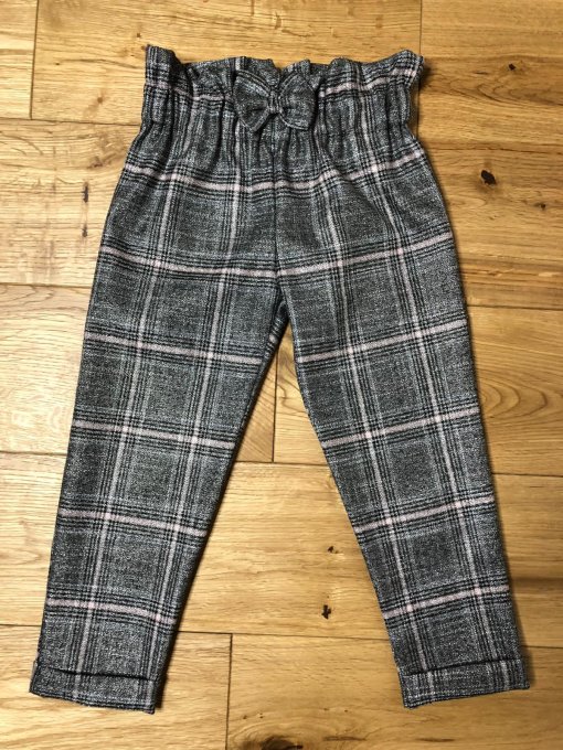 Pantalon à carreaux écossé gris rayures rose